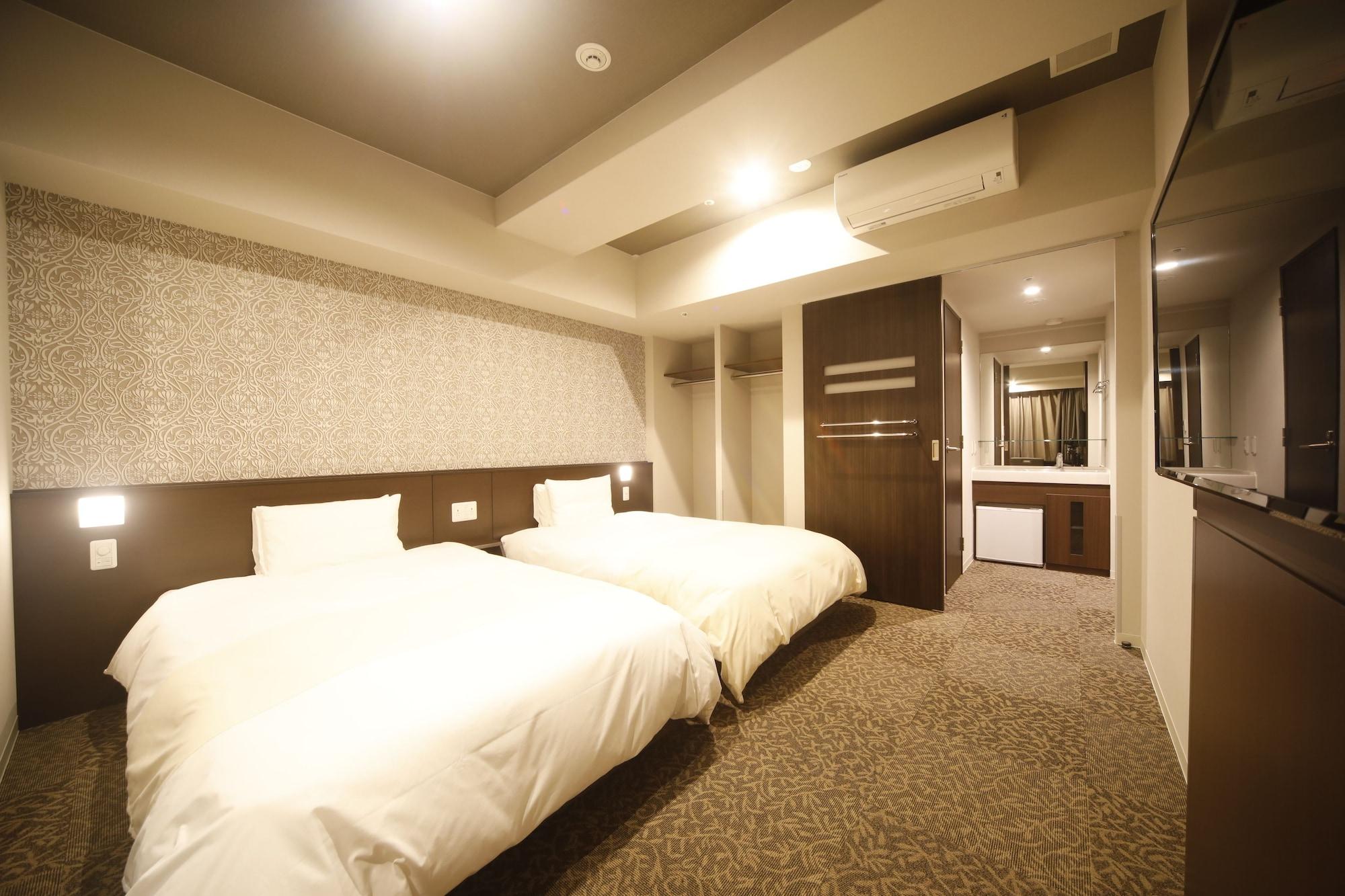 Dormy Premium Kitahama Ōsaka